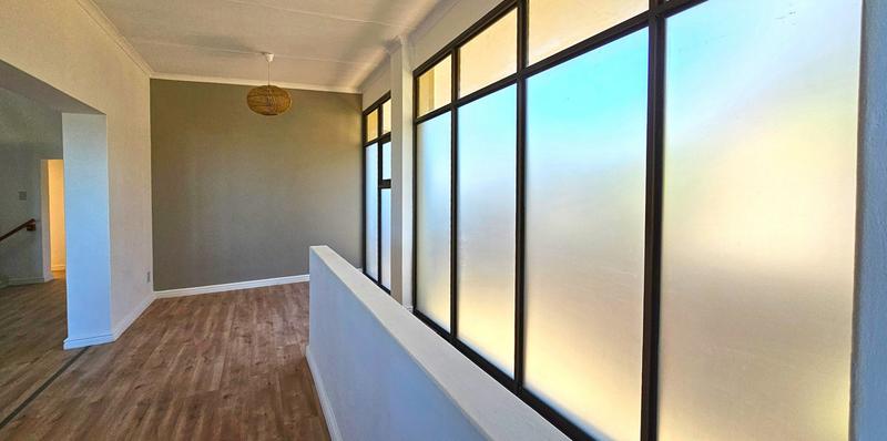 4 Bedroom Property for Sale in Stilbaai Wes Western Cape